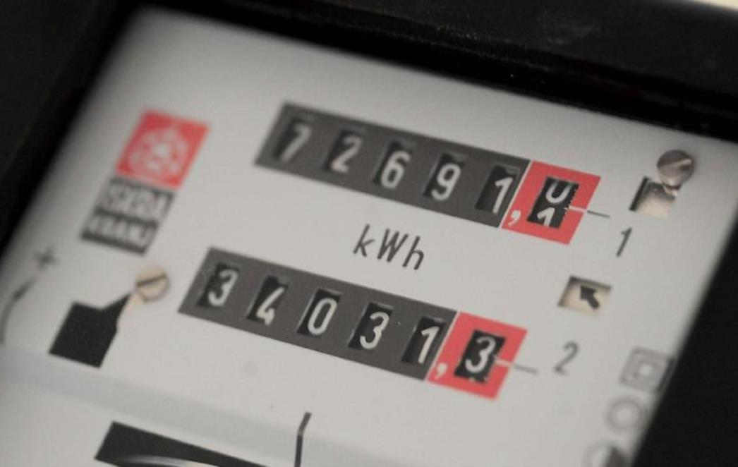 PAUŠALNI RAČUNI ODLAZE U  POVIJEST Struju ćemo  plaćati prema stvarnoj potrošnji - u roku od 15 godina