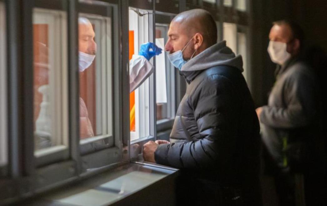Milijuni Britanaca u najvišem stupnju strogih mjera, Austrija u trećem lockdownu