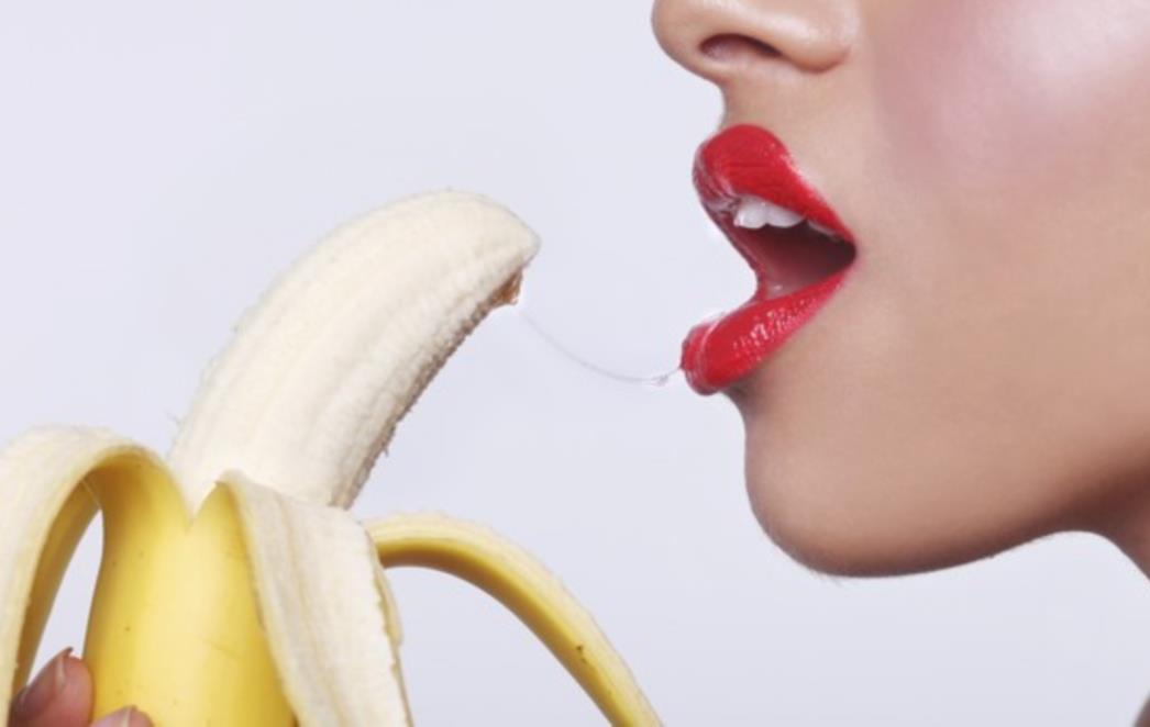 Ovako ćete dečku priuštiti nezaboravan voćni blow job!