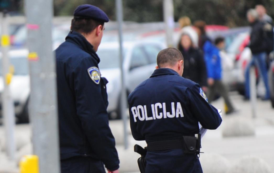 I POLICAJCI U MAFIJI: Zaradili 6,2 milijuna kuna na švercu cigareta iz BiH, vođa imao 74 mobitela