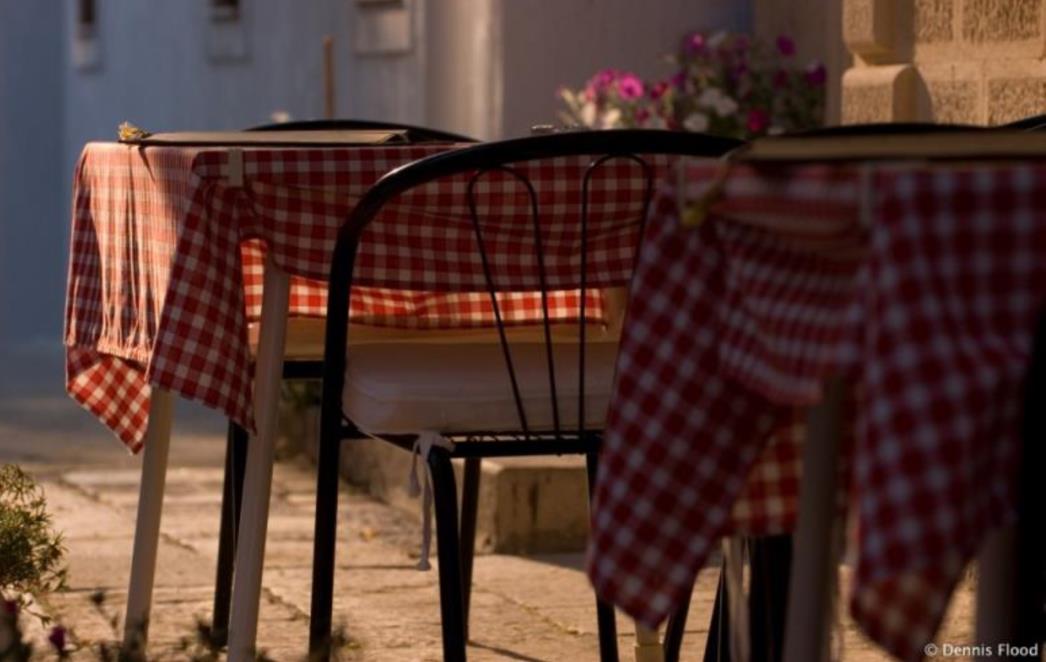 SA OTIRAČA PRED VRATIMA EUROPE:  Turisti počujte, u Hrvatskoj glad nakon ponoći nije dopuštena!