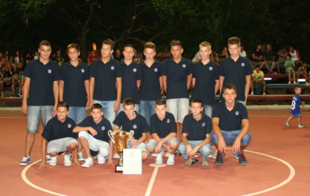 Mali Wembley čestitao Jugašima