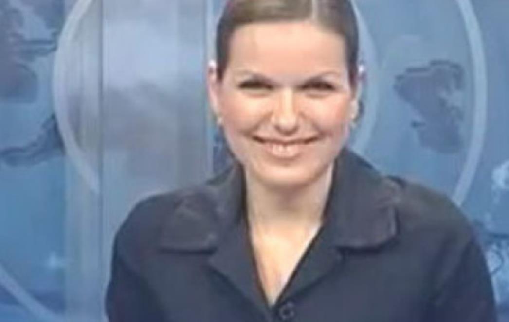 Televizijska romantika: Novinar uživo zaprosio voditeljicu!