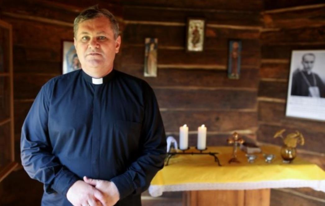 Biskup Košić iskritizirao Petrova: ‘On je naivčina i IZDAJICA, MOST vodi u ralje komunizma’