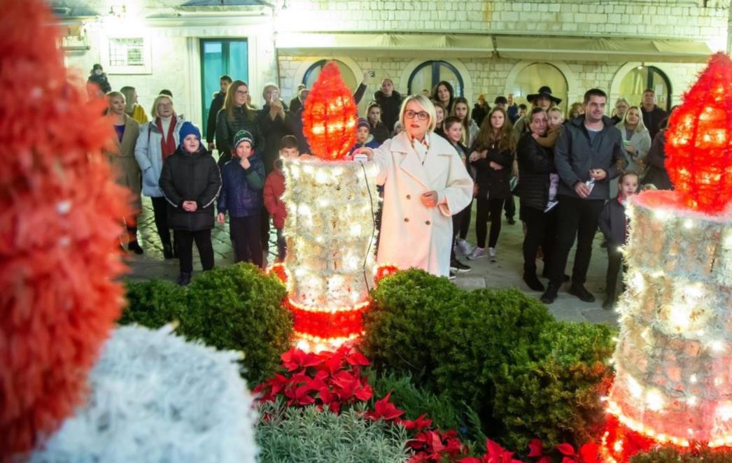 Zamjenica gradonačelnika upalila drugu adventsku svijeću