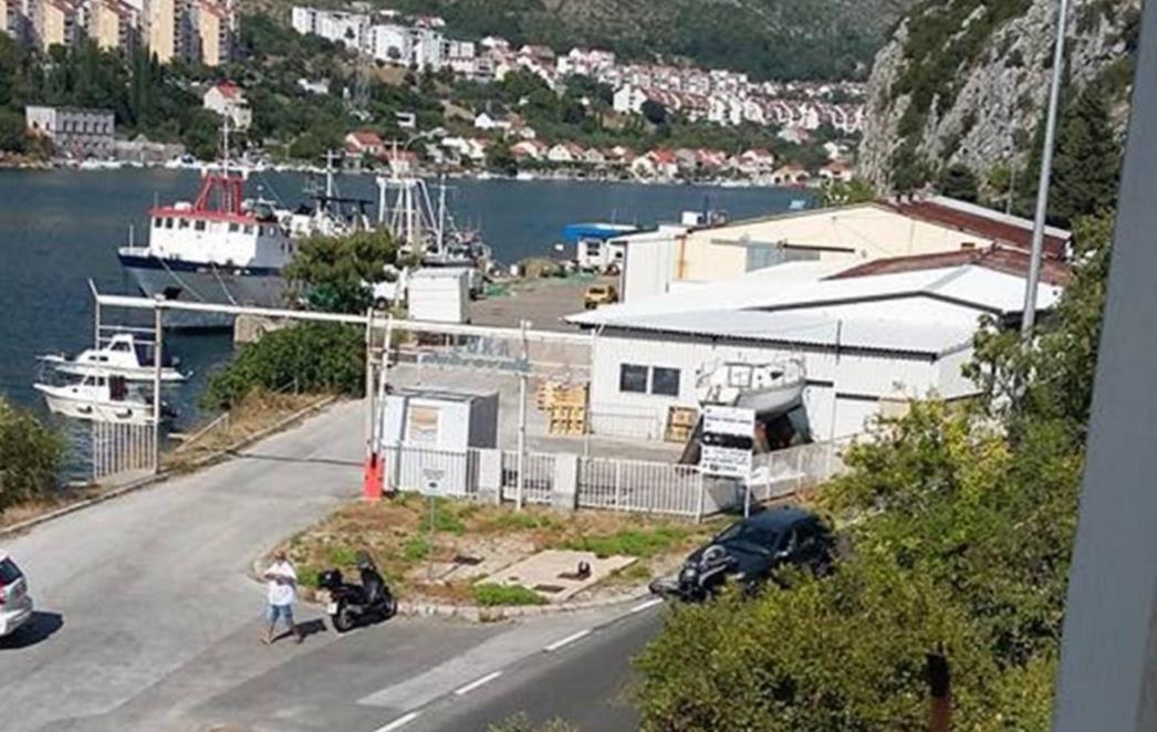 Sudar dva automobila i motocikliste u  Sustjepanu (FOTO)