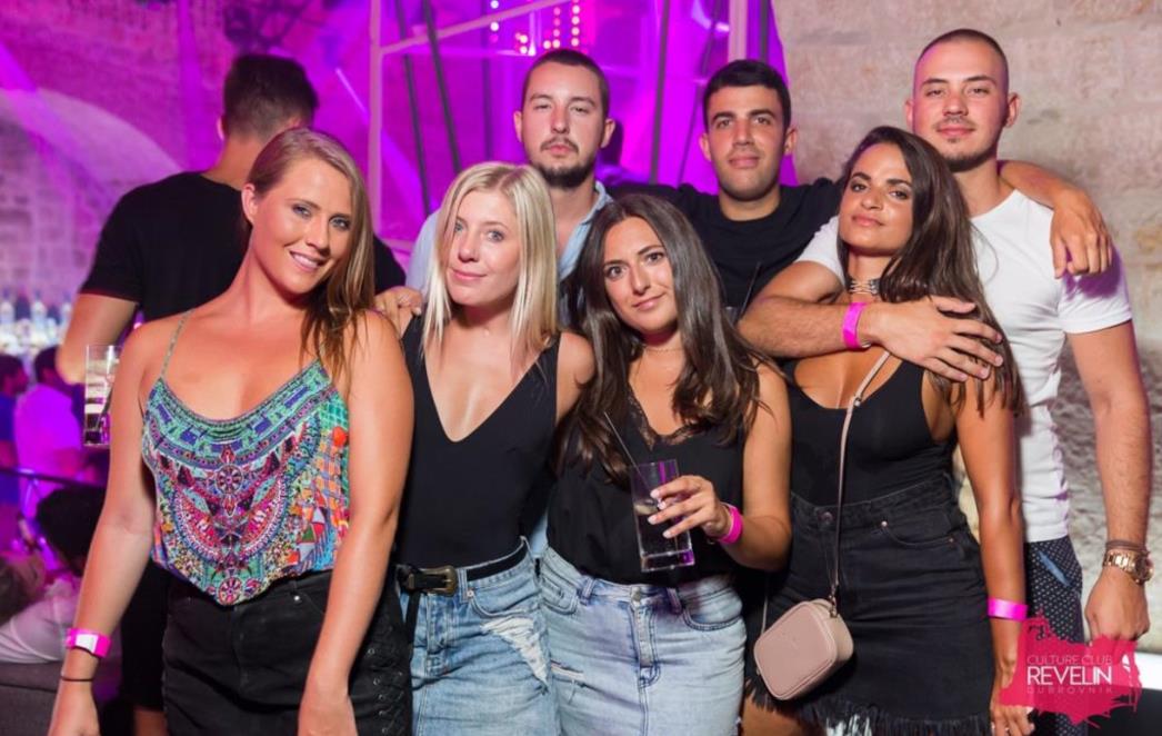 REVELIN: Odličan De  la Mare sinoć, večeras najbolji r'n'b i Hip Hop hitovi 