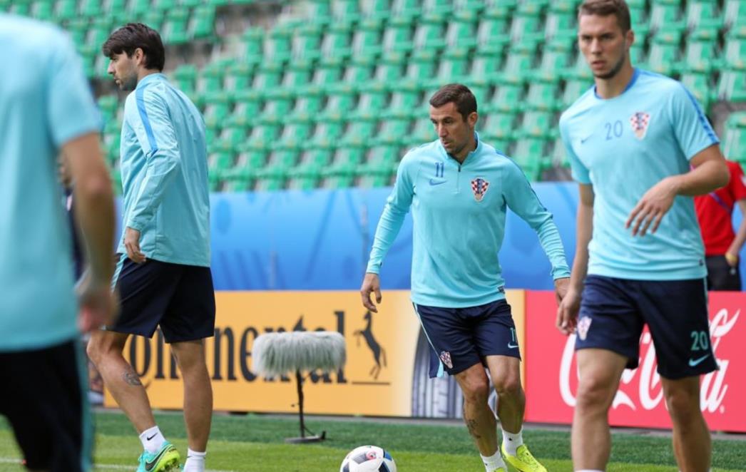 Vatreni trenirali u Saint Etienneu