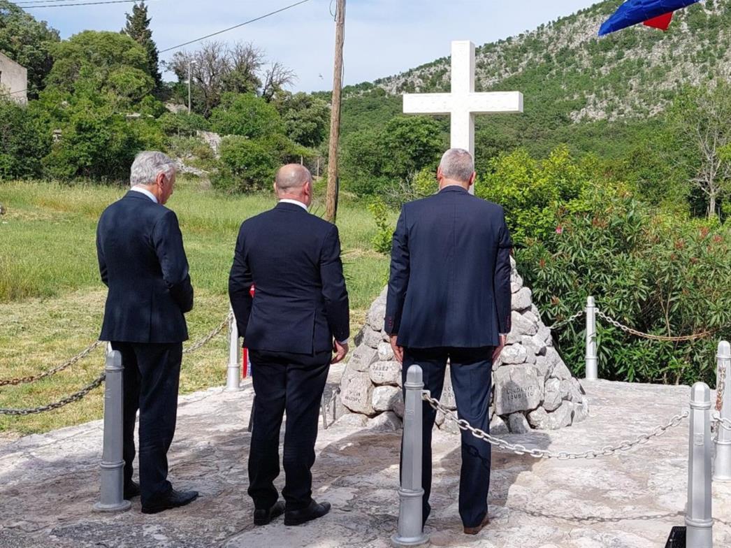 Potpredsjednik Vlade i ministar hrvatskih branitelja Tomo Medved položio vijenac u Trnovi