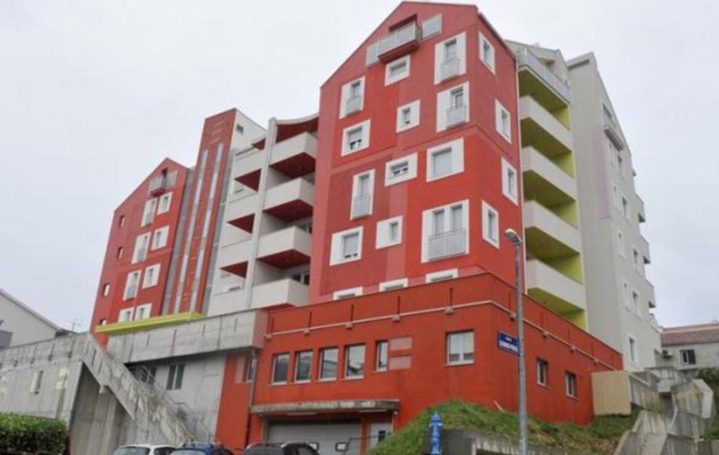 Najveća deložacija u Hrvatskoj, 14 obitelji ostaje bez svog doma