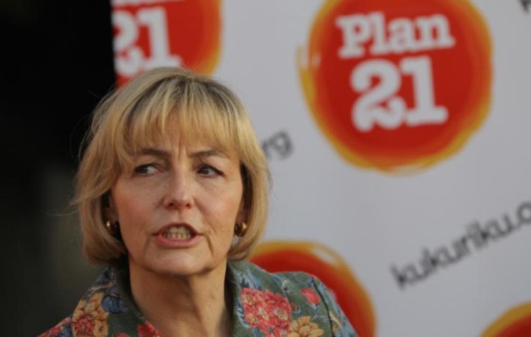To odavno trebalo biti jasno: Bolesne ambicije Vesne Pusić razlog su zašto će parlamentarni  izbori biti tek iduće godine!