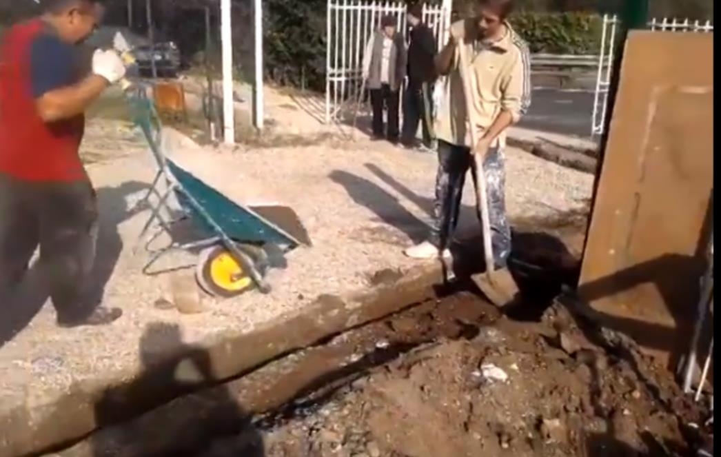 OVO NIJE VIC O MUJI I HASI: Ova dva Rusa su nešto puno smješnije! (VIDEO) 