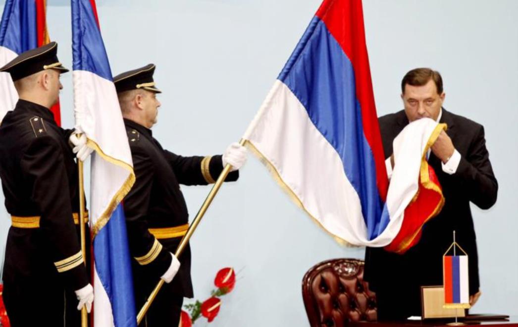 Pred padom i Dodikova vlada!