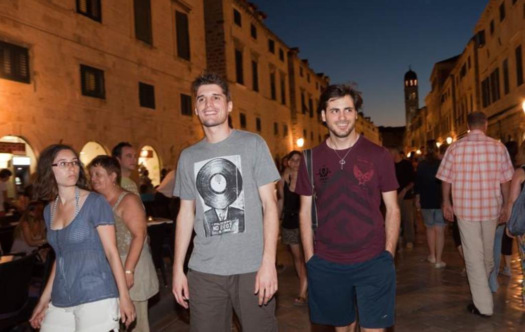 2Cellos snimaju epizodu za poznatu seriju "Glee"