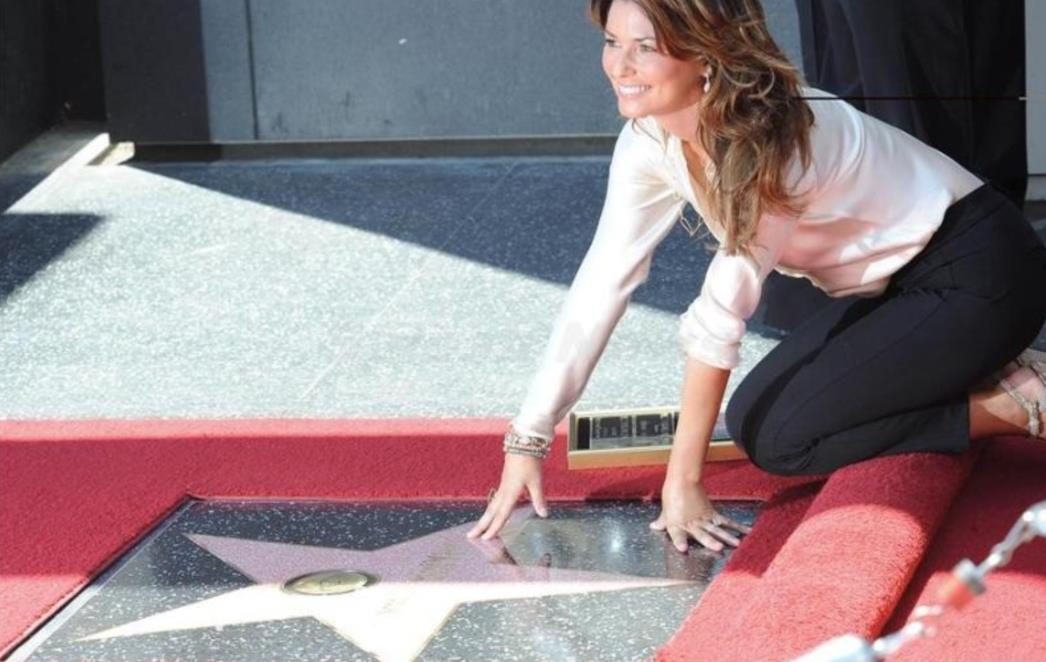 Shania Twain dobila hollywoodsku zvijezdu