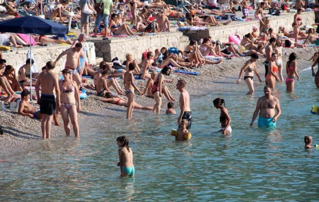 VRHUNAC TOPLINSKOG VALA: Temperature danas skakale do +40, no već sutra znatno padaju i stižu pljuskovi