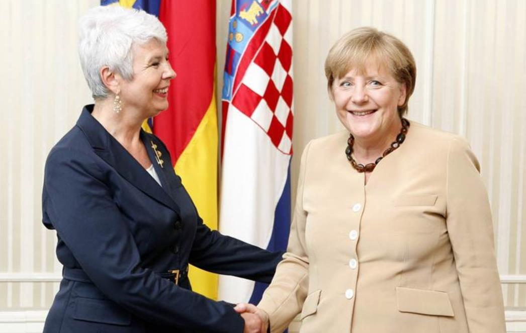 Merkel predviđa tešku 2012. 