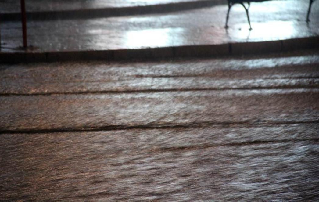  KIŠNO NEVRIJEME U DUBROVNIKU: Nova odvodnja izgubila meč, vatrogasci intervenirali na bazenu u Gružu