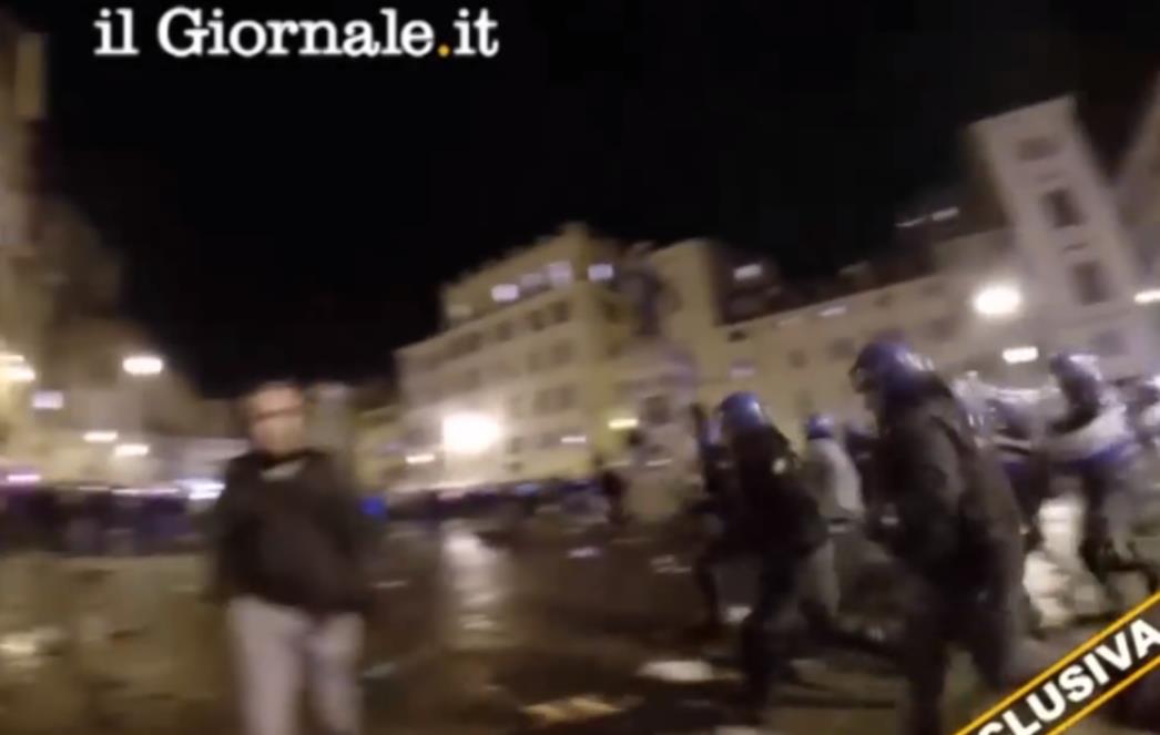 Najbrutalniji video nereda u Rimu: Specijalci ganjaju i mlate huligane (VIDEO)