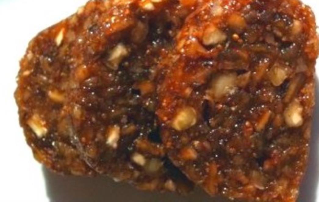 RECEPT DANA: Suhe smokve s bademima
