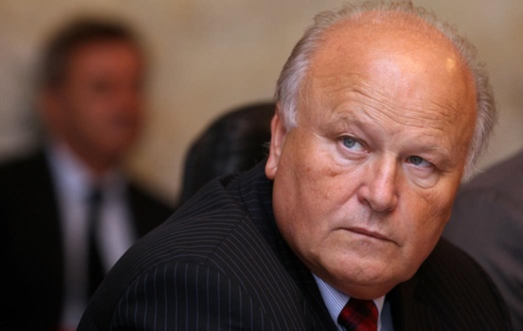 Ne zna Slavko što je partija: Linić ipak ostao sam!