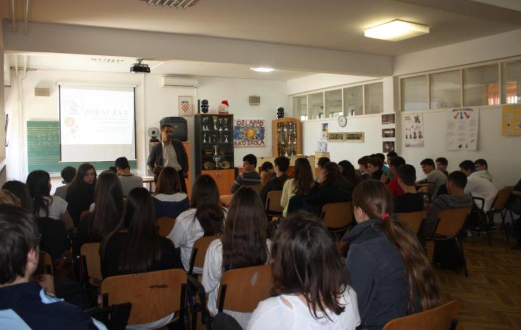 U OŠ Lapad završena edukativna predavanja 'Zdrav za 5' 