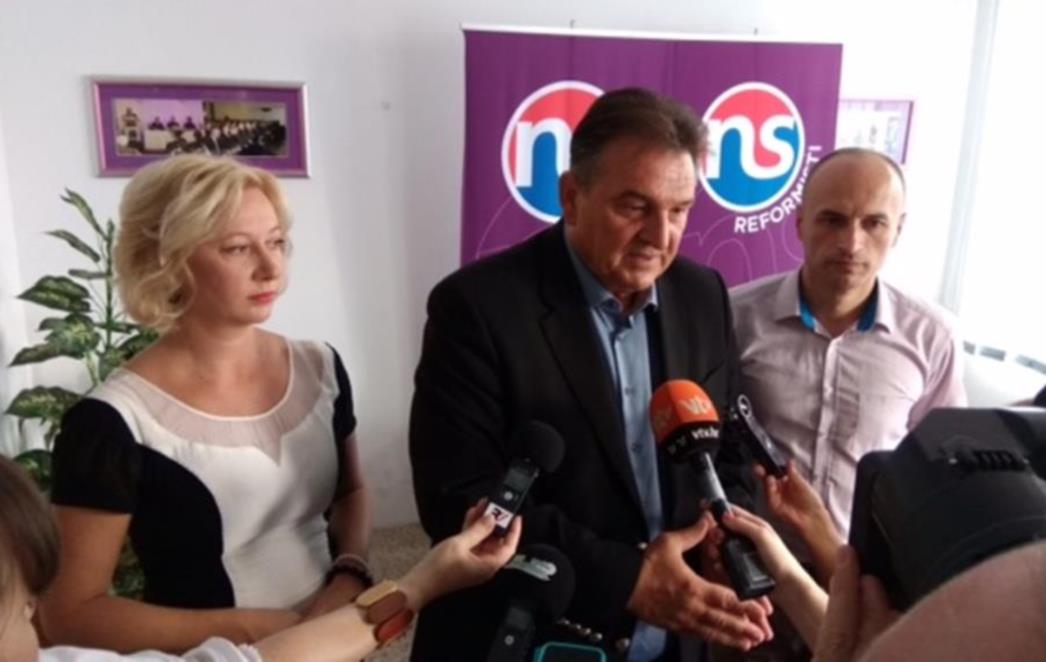 Koalicija stranaka - Reformisti za besplatne udžbenike i prijevoz  za   sve  učenike  srednjih  škola u Hrvatskoj