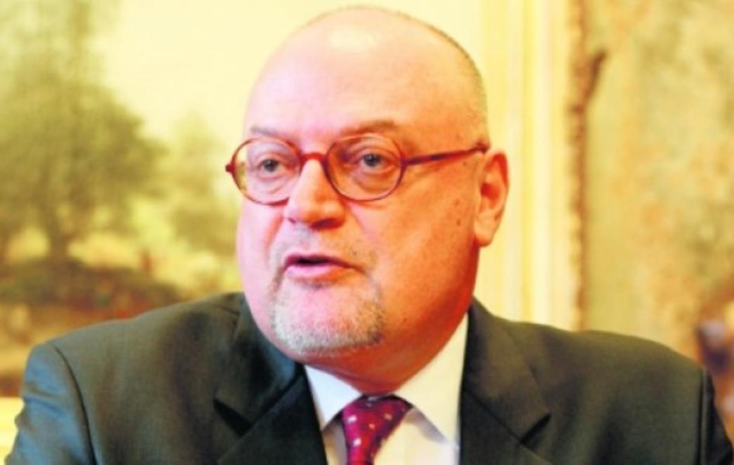 SRAMOTA: Država plaća milijune da Hanžeković kamatari djecu! 