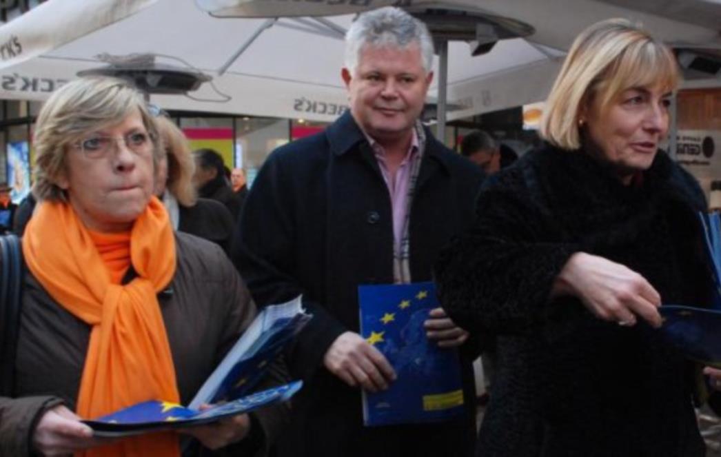 U tjednu razlaza Vlahušić želi spojiti Vesnu i Ratka