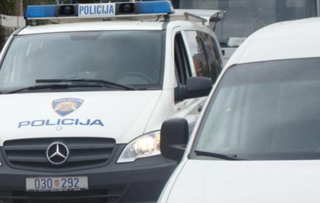 U prometnoj nesreći na Zvekovici ozlijeđene dvije osobe