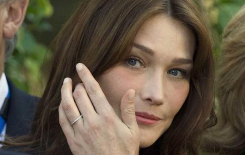 Carla Bruni ne priča o trudnoći jer je praznovjerna
