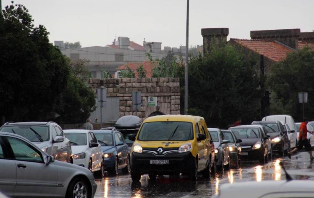 DOBRODOŠLI U BLOKIRANI GRAD: Bilo kuda, u Dubrovniku gužve svuda (FOTO)