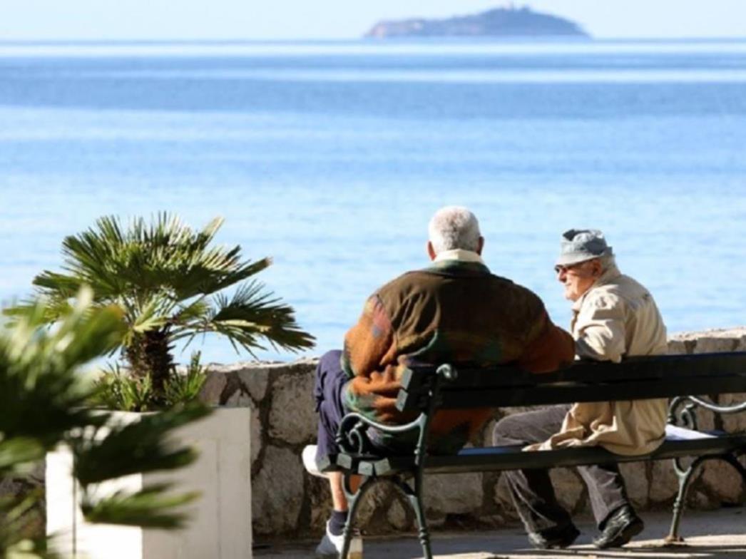 Stižu uvećane mirovine, evo kada kreću isplate