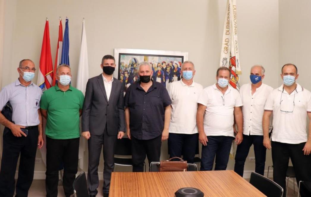 Gradonačelnik s predsjednikom Samostalnog sindikata radnika u komunalnim i srodnim djelatnostima