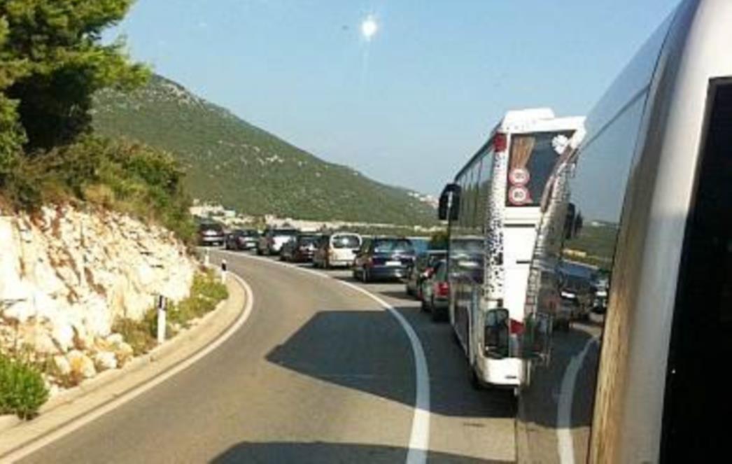 Na Bistrini trenutno kolone oko dva kilometra 