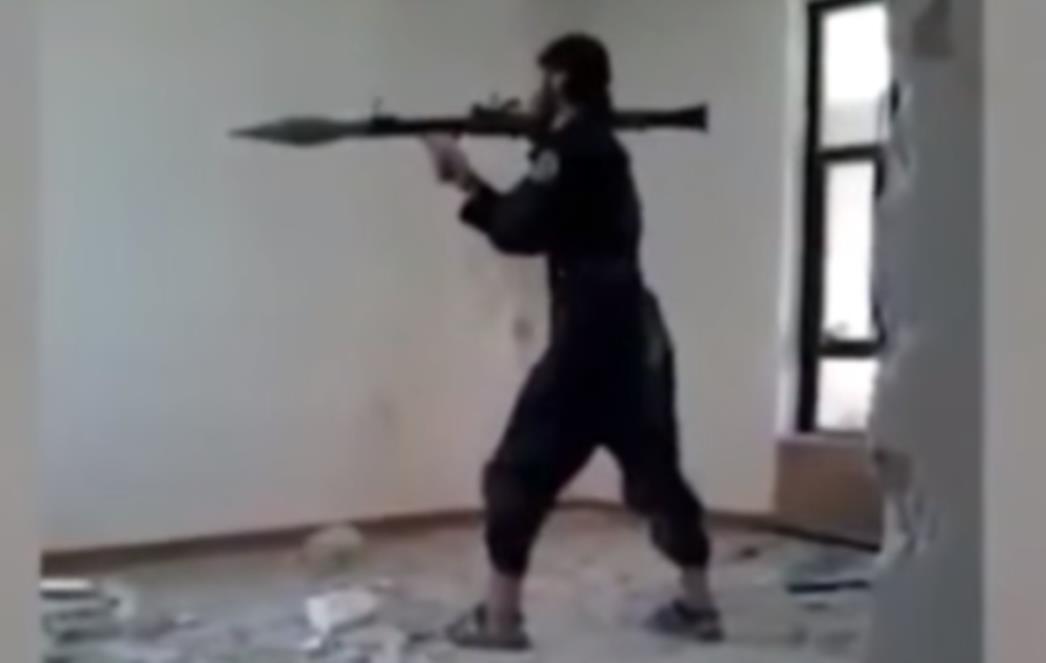 DŽIHADISTI  BJEŽE  IZ  SVOG  NEKADAŠNJEG  UPORIŠTA  Islamska  država  je  na  na  rubu  poraza