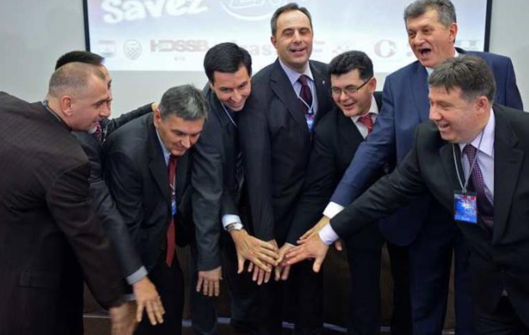 Nakon što je osnovan nekakav 'Savez za Hrvatsku' ne prestaju napadi na HDZ i Tomislava Karamarka