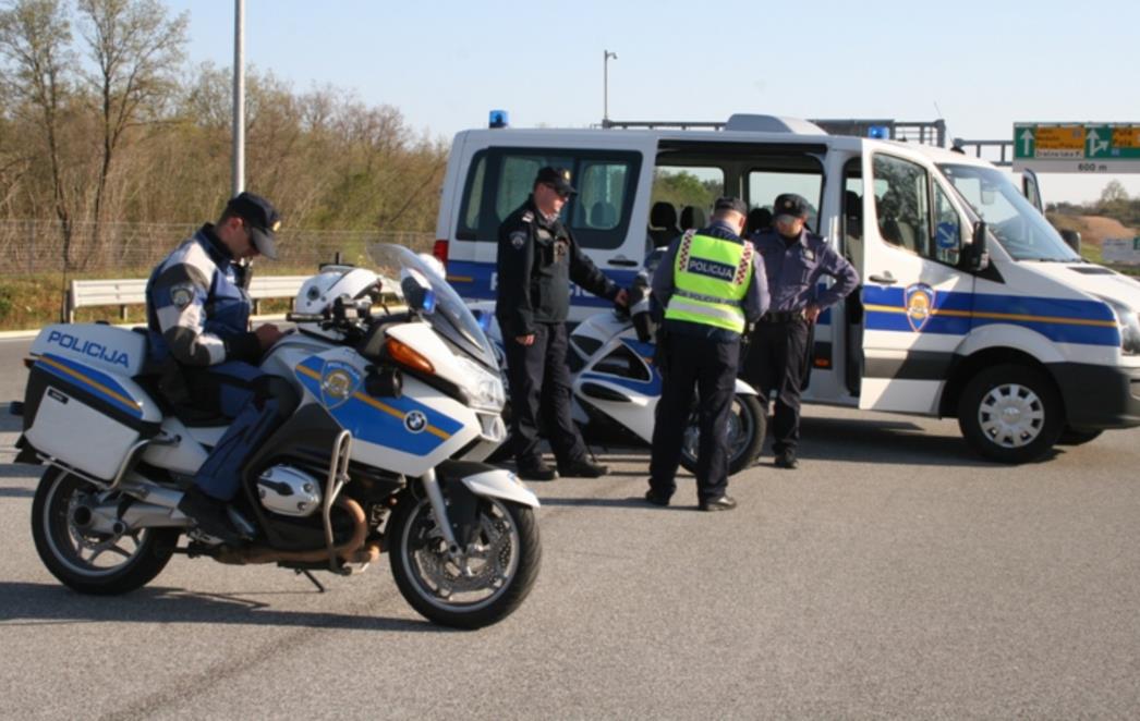 SUDAR NA AUTOCESTI KOD ŠIBENIKA: Dubrovčani teško stradali, jedan u životnoj opasnosti