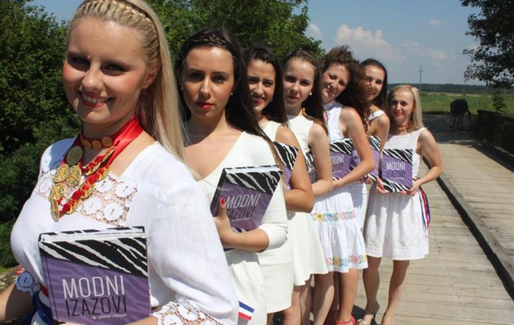 'MODNI IZAZOVI' PREDSTAVLJENI  U SLAVONIJI: Knjiga oduševila prelijepe Slavonke na modnom snimanju! /FOTOGALERIJA/