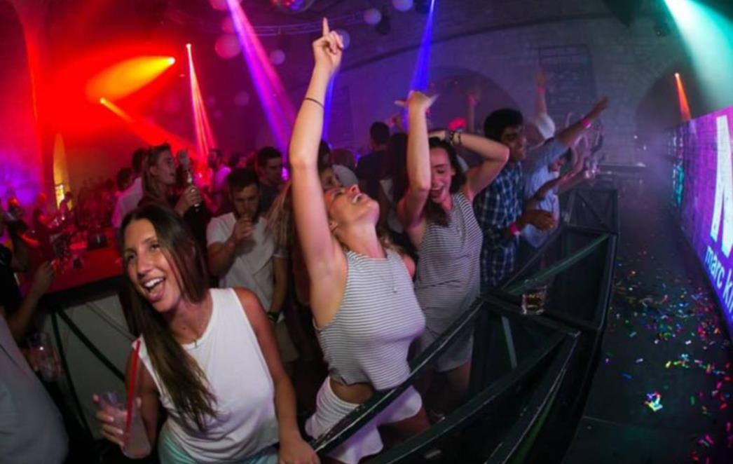 POČEO REVELIN ELECTRONIC  FESTIVAL: Uzbudljivo već prve večeri! /FOTOGALERIJA/