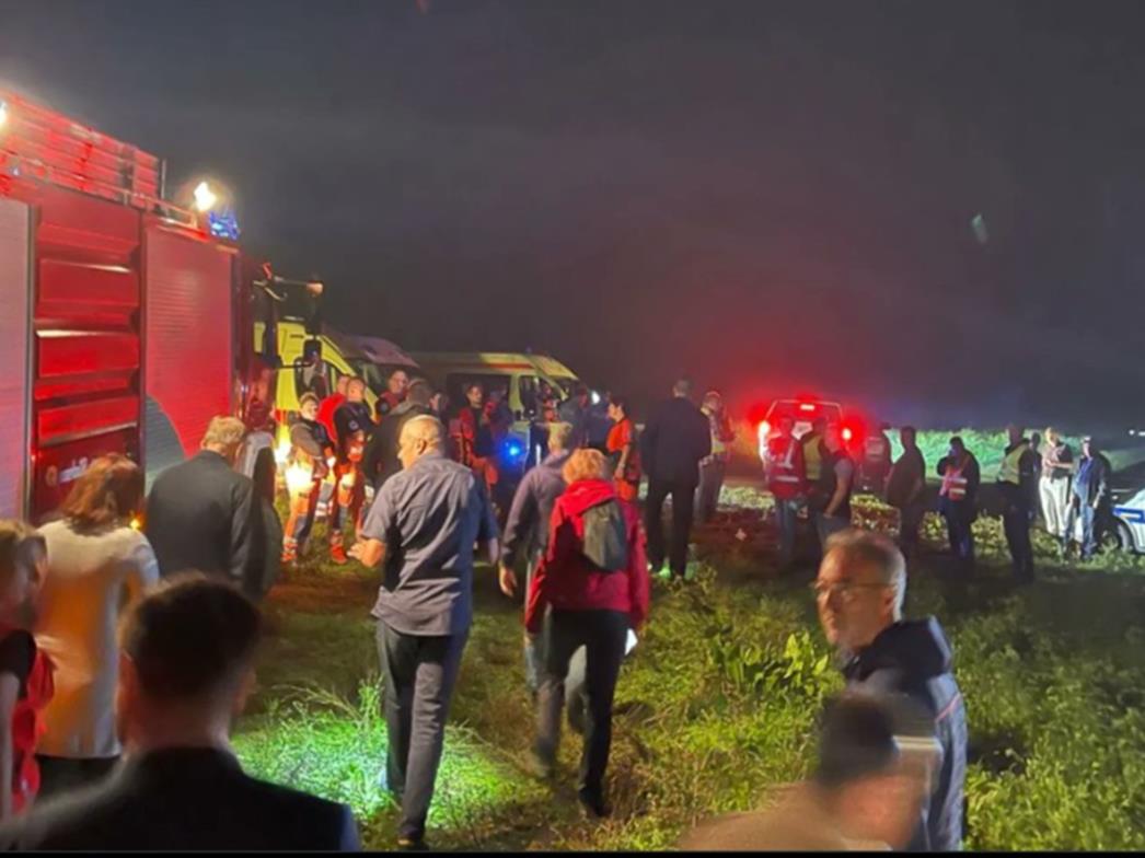 Troje mrtvih u teškom sudaru vlakova kod Novske, veliki je broj ozlijeđenih