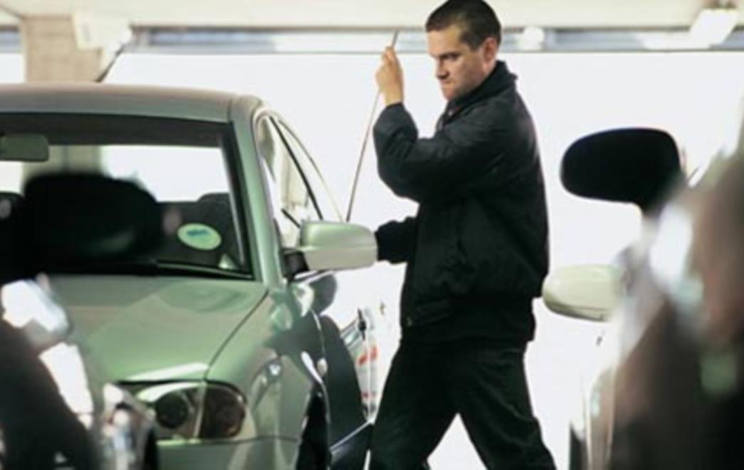 FRAPANTNI PODACI Svake 33 sekunde ukrade se jedan automobil