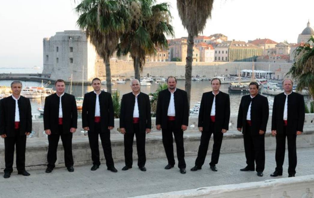 Klapa Subrenum nastupa u Orašcu!
