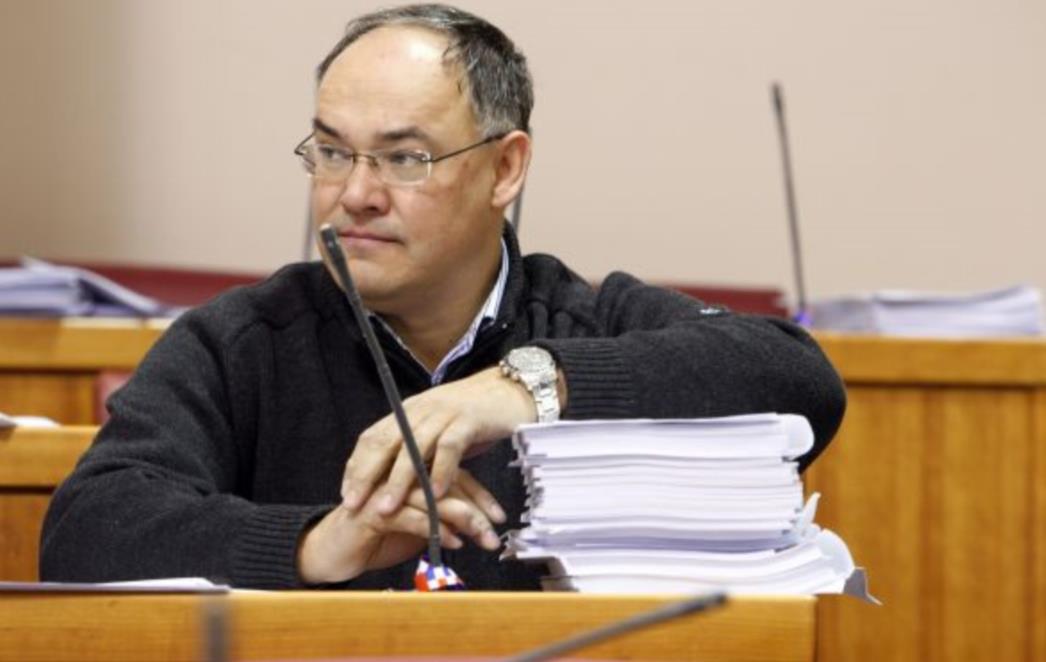 Burno u Pazinu: SDP podržao Kajina, ljutiti članovi napustili dvoranu
