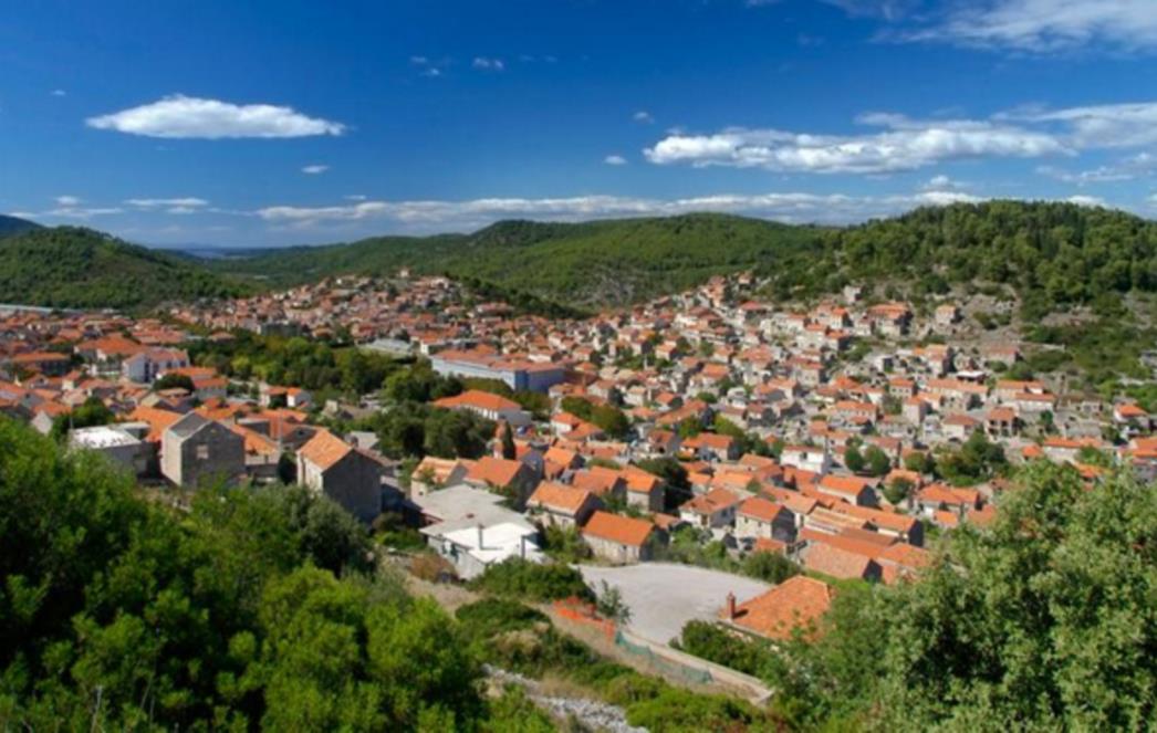 BLATO NA OTOKU KORČULI: Mjesto koje ne živi na kredit, posluje u plusu i ima kvalitetu života na kojoj se zavidi!