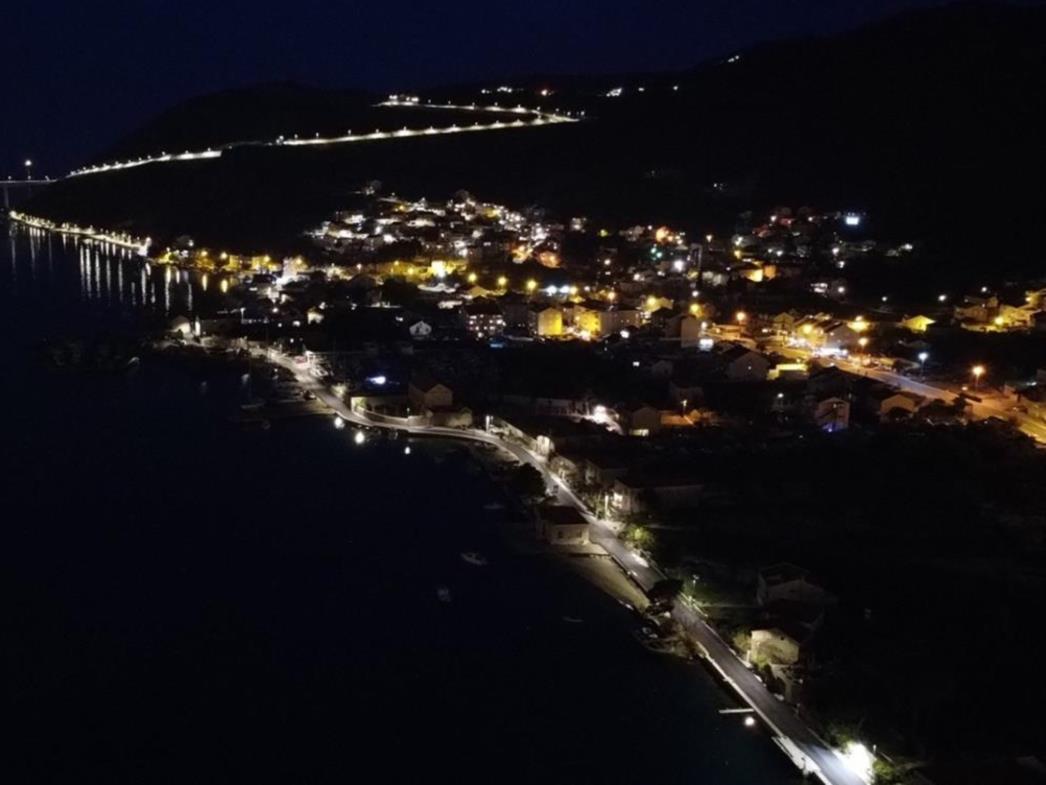 Završena rekonstrukcija sustava javne rasvjete Mokošice; postavljeno 77 novih stupova s energetski učinkovitim LED svjetiljkama
