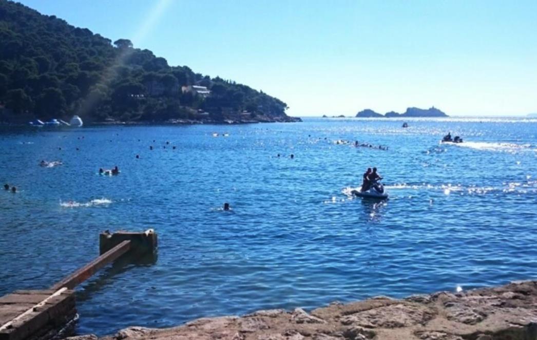 Udruga Divlja liga vaterpolo najavila intenzivno angažiranje na slučaju novog koncesionara plaže u Uvali