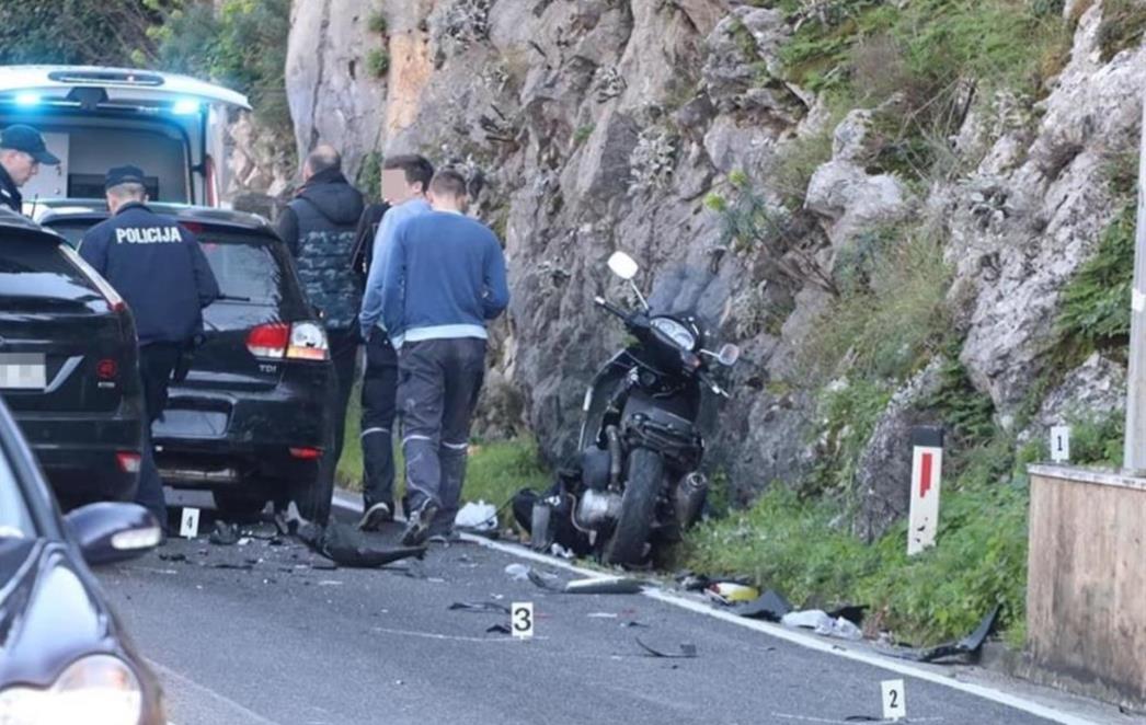SUDARILA SE TRI VOZILA Prometna nesreća u Čajkovićima: Motociklist prebačen u bolnicu (FOTO/VIDEO)