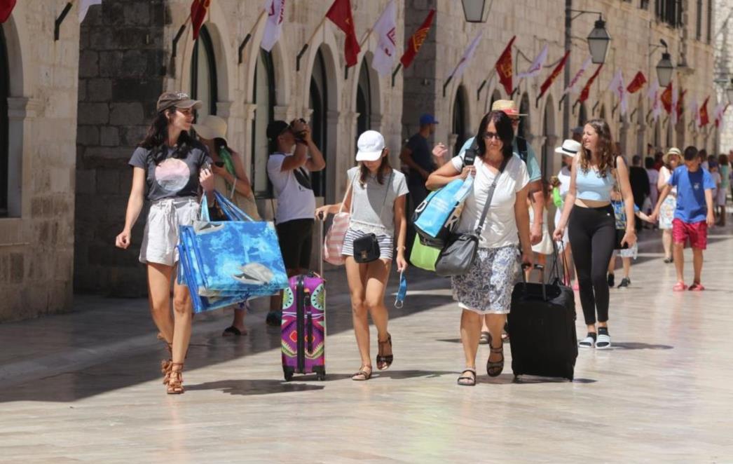 Hoćemo li zbog Britanaca završiti u crvenom na korona-karti?