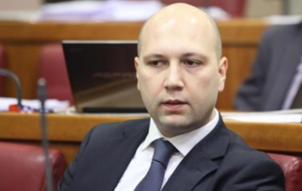 KUKURIKU LOGIKA: Ministru zaštite okoliša nije opasno za ljude ako je u zraku godišnja koncentracija benzena